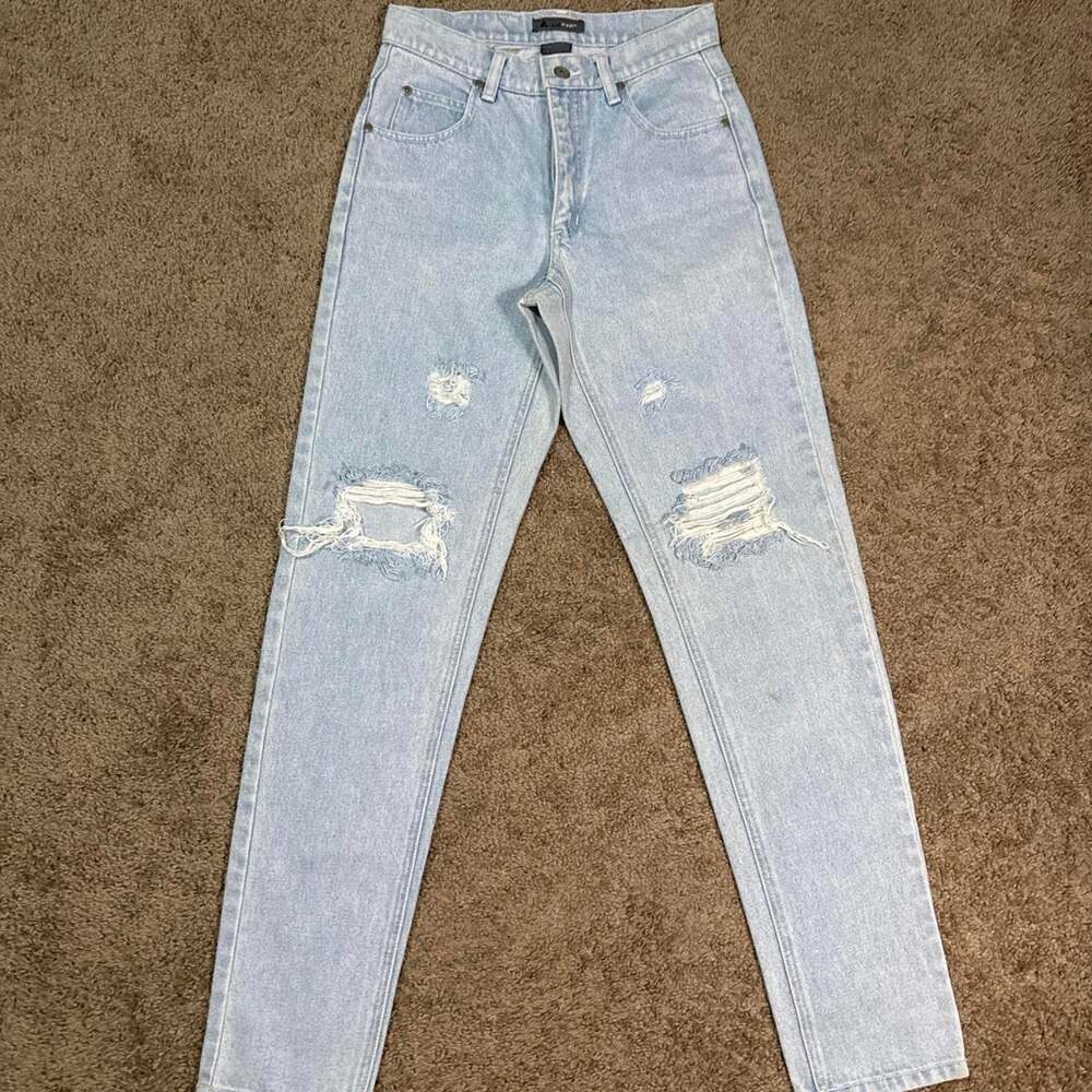 Lizwear light wash distressed jeans